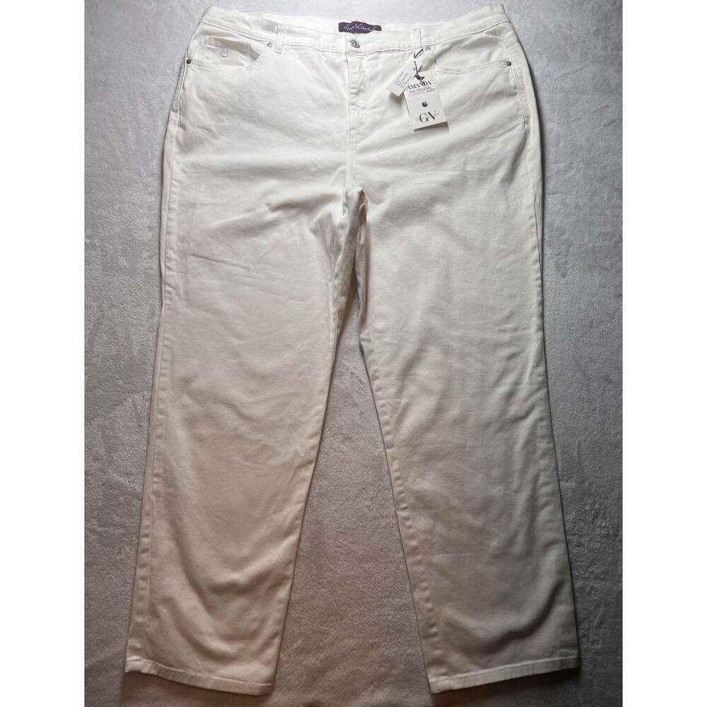 NWT Gloria Vanderbilt Amanda Jeans White 22W Average Tapered Leg Stretch